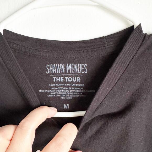 Shawn Mendes The Tour Black Short Sleeve Unisex T-Shirt Size Medium City Names - Picture 2 of 7